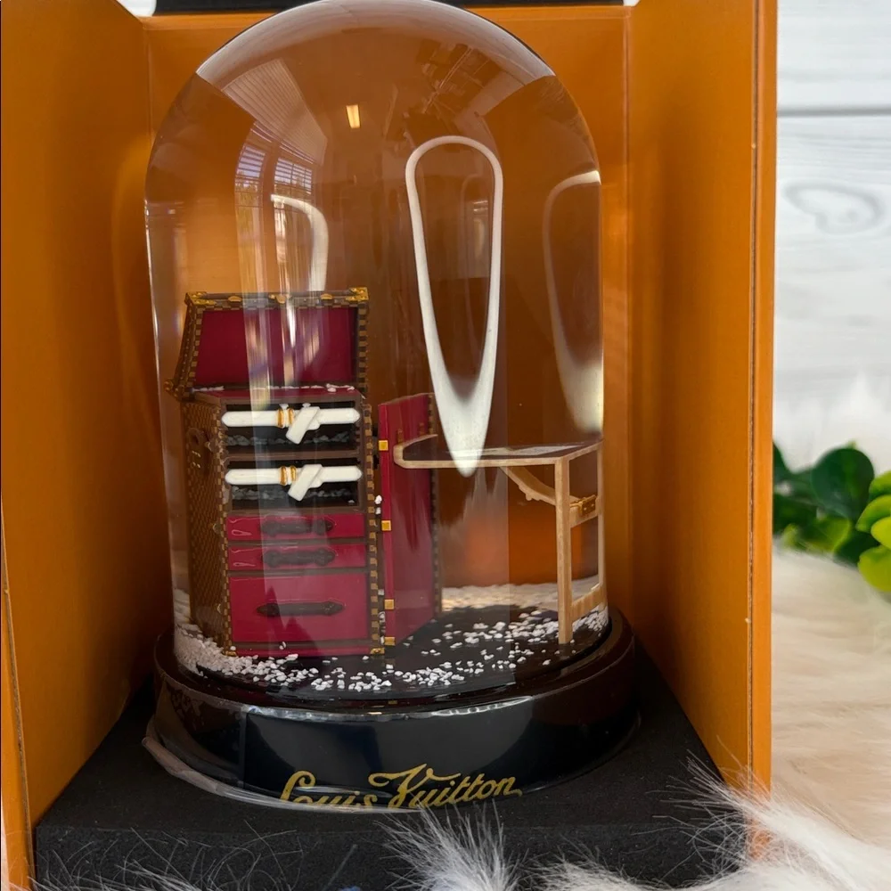 Louis Vuitton‎ Damier VIP Stokowski Steamer Trunk Snow Globe